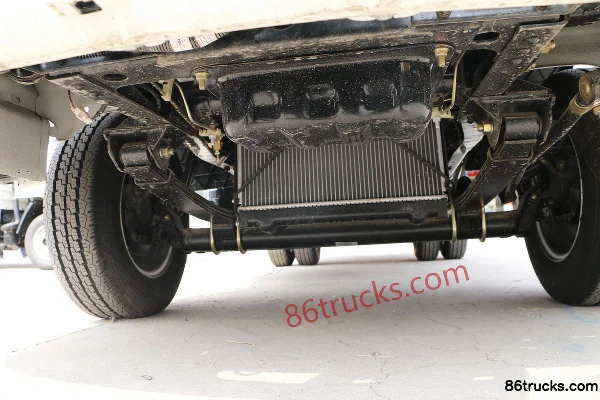 Yuejin Xiaofuxing S50Q 1.3L 87hp 4X2(6 wheels) Gasoline 2.9m Sleeper Cab Mini Truck Chassis (2) | 86Trucks