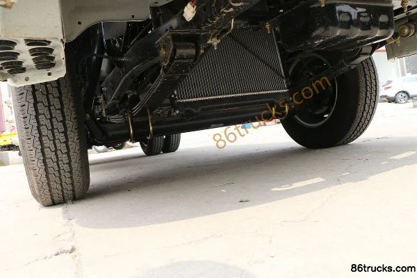 Yuejin Xiaofuxing S50Q 1.3L 87hp 4X2(6 wheels) Gasoline 2.9m Sleeper Cab Mini Truck Chassis (1) | 86Trucks