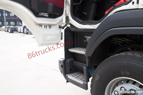 Volvo FMX Heavy Truck 420 hp 8X4(12 wheels) Special Vehicle (Chassis) Cab (2) | 86Trucks