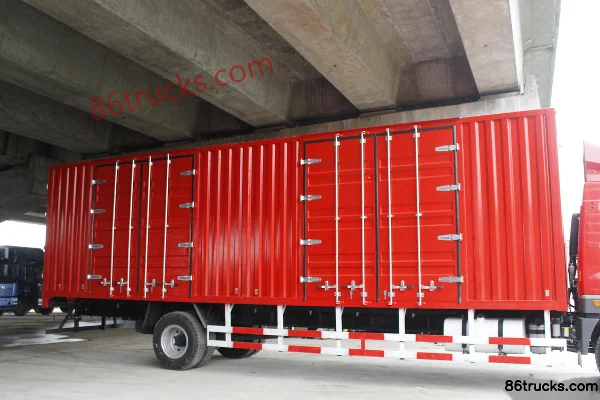 FAW Jiefang Qingdao Long V 160hp 4X2(6 wheels) 6.75m van truck Body (1) | 86Trucks