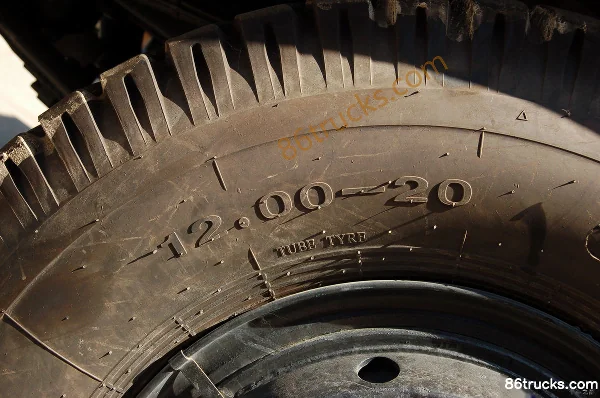 Hongyan Xindakang camion lourd 310 ch 6X4(10 roues) 8 m camion benne Châssis (2) | 86Trucks