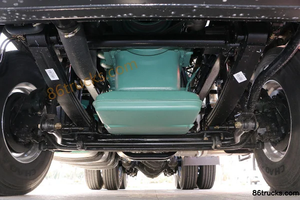 FAW Jiefang Qingdao JH6 poids lourd 500 ch 6X4(10 roues) tracteur routier Châssis (2) | 86Trucks