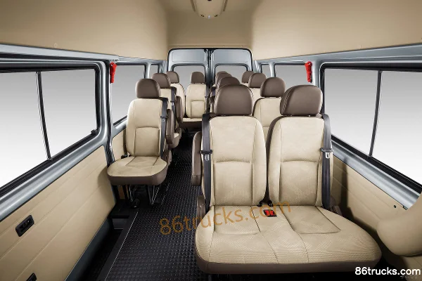 JMC Teshun 2017 116 ch 14/15 places empattement long 2.8T diesel toit haut version commerciale Cabine (2) | 86Trucks