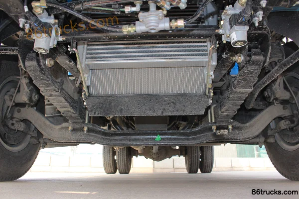 Yuejin Shangjun X500-33 125hp 4X2(6 wheels) 4.18m Single Row Van Light Truck Chassis (3) | 86Trucks