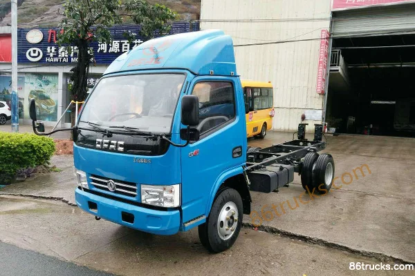 Dongfeng Duolika D6L 102 hp 4X2(6 wheels) 4.172m single-row cage cargo light truck chassis Exterior (2) | 86Trucks
