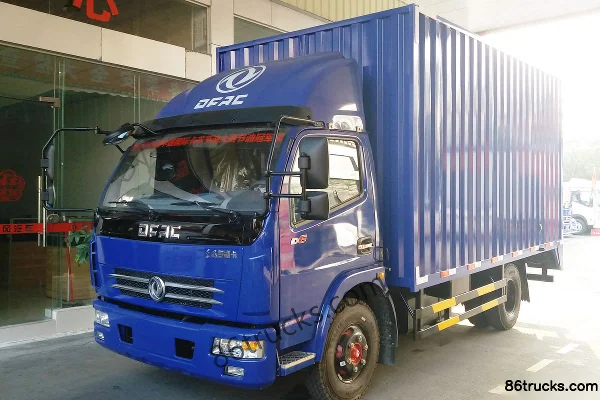 Dongfeng Duolika D6-L 117hp 4X2(6 wheels) 4.17m Single Row Box Light Truck Exterior (2) | 86Trucks