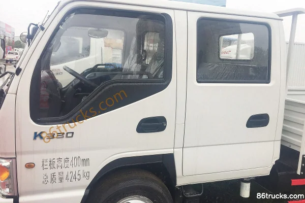 JAC Shuailing K330 120 hp 4X2(6 wheels) 3.2m double-row drop-side light truck Exterior (3) | 86Trucks
