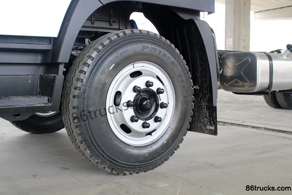 Foton Auman R series 170hp 4X2(6 wheels) 6.8m semi-crew cab flatbed cargo truck Chassis (1) | 86Trucks