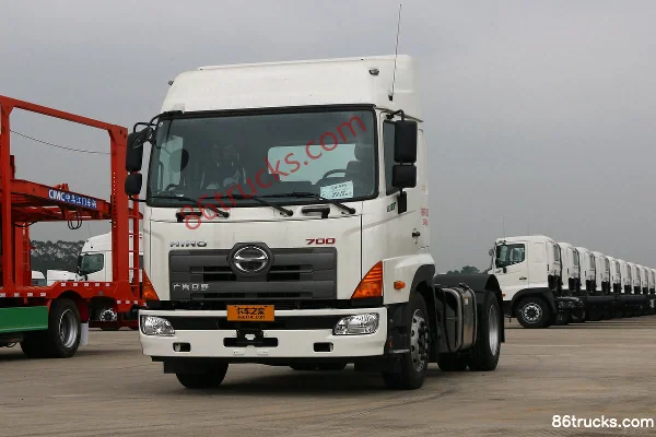 GAC HINO 700 Series Heavy Truck 265 hp 4X2(6 wheels) Tractor Truck (High Roof) Exterior (3) | 86Trucks
