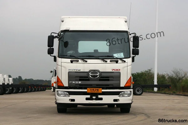 GAC HINO 700 Series Heavy Truck 265 hp 4X2(6 wheels) Tractor Truck (High Roof) Exterior (2) | 86Trucks