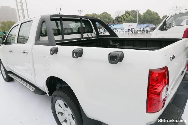 JACT6 2017 2.0T diesel 4x4(6 roues) empattement long double cabine pick-up Carrosserie (1) | 86Trucks