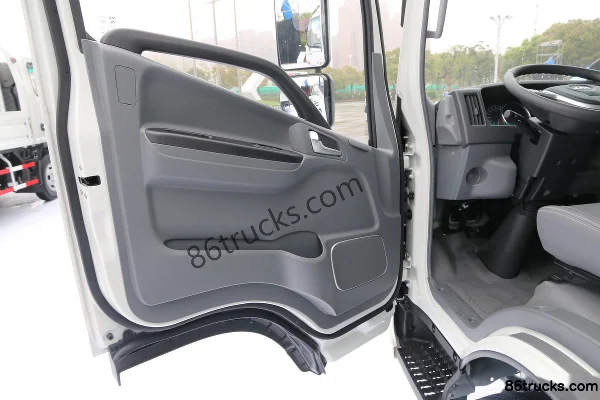 JAC Shuailing K340 Fashion Edition 152 hp 4X2(6 wheels) 4.13m Single Cab Van Light Truck (1) | 86Trucks