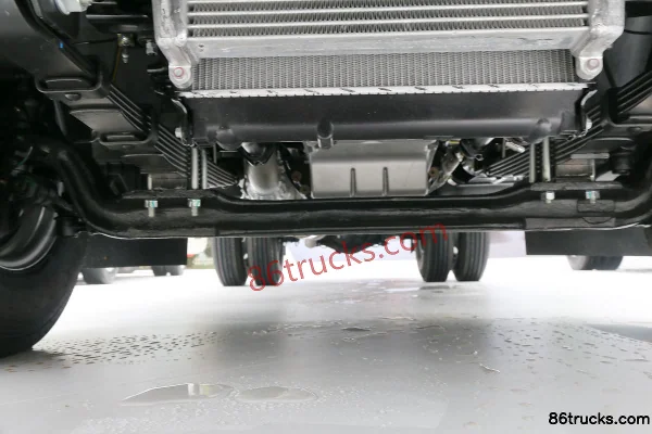 JAC Shuailing K340 Fashion Edition 152 hp 4X2(6 wheels) 4.13m Single Cab Van Light Truck Chassis (1) | 86Trucks