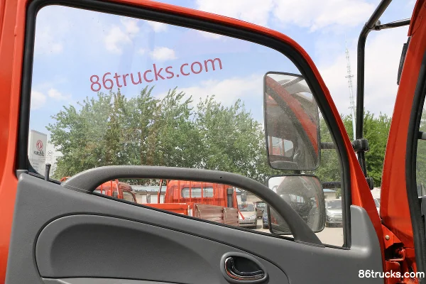 Dongfeng Duolika D7 156hp 4X2(6 wheels) 5.15m single-row flatbed light truck Cab (3) | 86Trucks