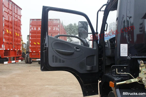 Dongfeng Duolika D6 130hp 4X2(6 wheels) 4.17m single-row van light truck chassis Cab (1) | 86Trucks