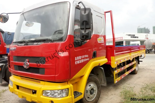 Dongfeng Liuqi Chenglong M3 130hp 4X2(6 wheels) driving school truck Exterior (3) | 86Trucks