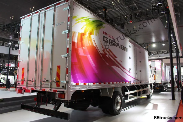 Qingling Isuzu Giga 350 ch 4X2(6 roues) camion porteur fourgon 9,6 m Extérieur (3) | 86Trucks