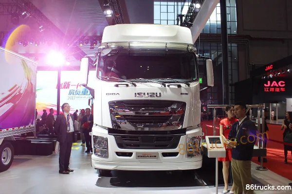Qingling Isuzu Giga VC61 420 hp 4X2(6 wheels) tractor truck Exterior (2) | 86Trucks