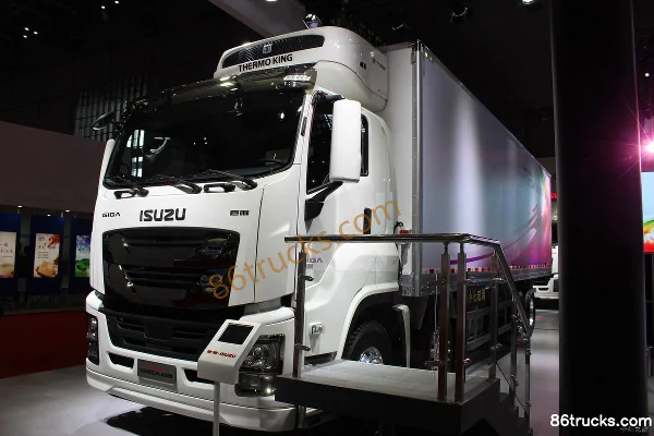 Isuzu Giga 380 hp 8X4(12 wheels) 9.6m refrigerated truck Exterior (3) | 86Trucks