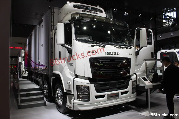 Qingling Isuzu Giga 380 ch 8X4(12 roues) camion frigorifique 9,6 m Extérieur