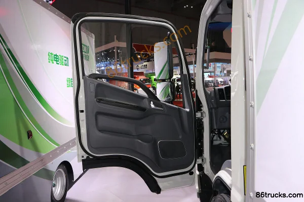 JAC Shuailing i5 6,5 T camion léger fourgon électrique pur 4,12 m cabine simple 82,944 kWh 4X2(6 roues) Intérieur (1) | 86Trucks