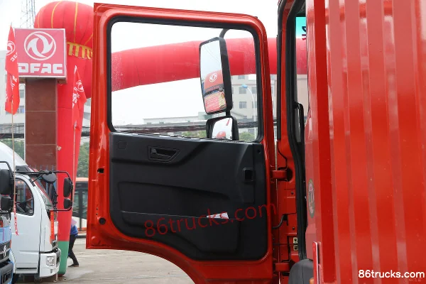 Dongfeng Duolika D12 Luxury Edition 240 hp 4X2(6 wheels) 9.85m Van Cargo Truck Cab (1) | 86Trucks