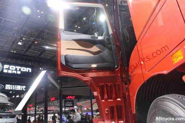 Foton Auman EST-A 6 Series Heavy Truck Northern Edition 430hp 6X4(10 wheels) Tractor Truck Cab (2) | 86Trucks