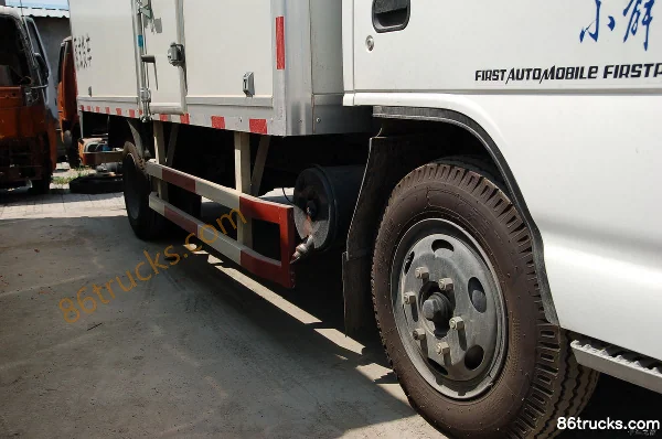 FAW Jiefang 90hp 4X2(6 wheels) 4.2m single-row van light truck Chassis (3) | 86Trucks