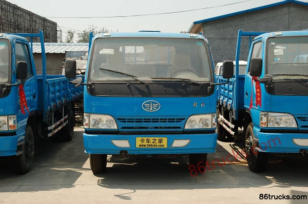 FAW-GM Small FAW Jiefang 120hp 4X2(6 wheels) 4.7m Semi-row Flatbed Cargo Truck Exterior