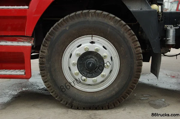 Hualing Heavy Truck 350hp 6X4(10 wheels) Tractor Truck Chassis (2) | 86Trucks