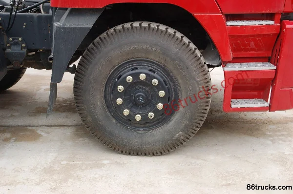 Hualing camion lourd 375 ch 6X2(8 roues) tracteur routier Châssis (1) | 86Trucks