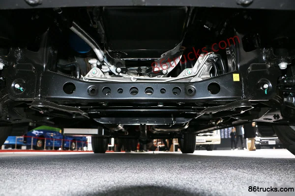 2017 Hyundai SOLATI 170hp 15-Seat Automatic MPV Chassis (2) | 86Trucks