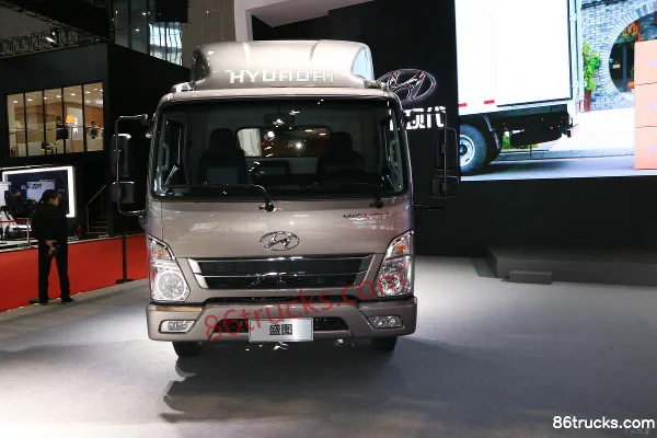 Hyundai Commercial Vehicle Shengtu H1 129hp 4X2(6 wheels) 4.17m Single Row Flatbed Light Truck Chassis Exterior (2) | 86Trucks