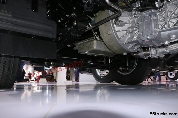 JAC Junling V6 143 hp 4X2(6 wheels) 4.235 m single-row flatbed light truck Chassis (2) | 86Trucks