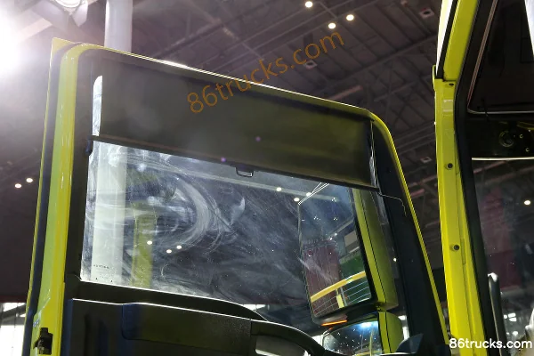 Sinotruk Sitrak C7H heavy truck 540 hp 6X4(10 wheels) automatic tractor truck (AMT) Cab (2) | 86Trucks