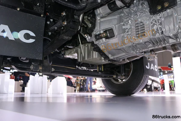 JAC Shuailing H330 143 hp 4X2(6 wheels) 4.12m Single Row Van Light Truck Chassis (3) | 86Trucks