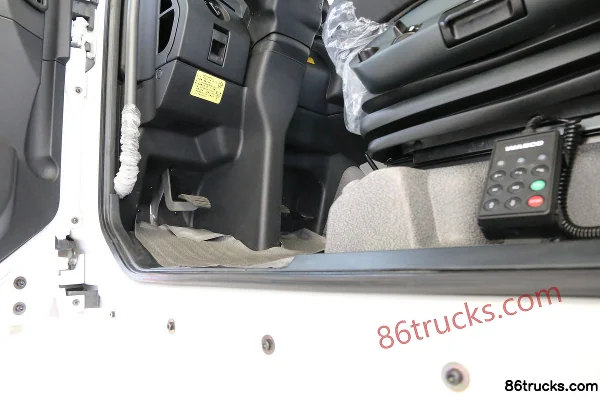 Sinotruk Sitrak C7H camion lourd, 440 ch, 4X2(6 roues) , tracteur routier Cabine (2) | 86Trucks