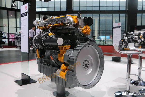 Moteur diesel Weichai WP7.300E60 300 ch 7,5 L China VI Extérieur (2) | 86Trucks