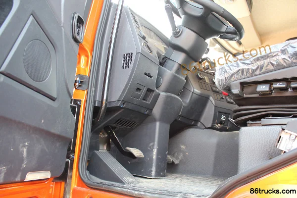 SHACMAN Delong X3000 version super renforcée 375 ch 8X4(12 roues) 8,2 m camion benne Cabine (3) | 86Trucks
