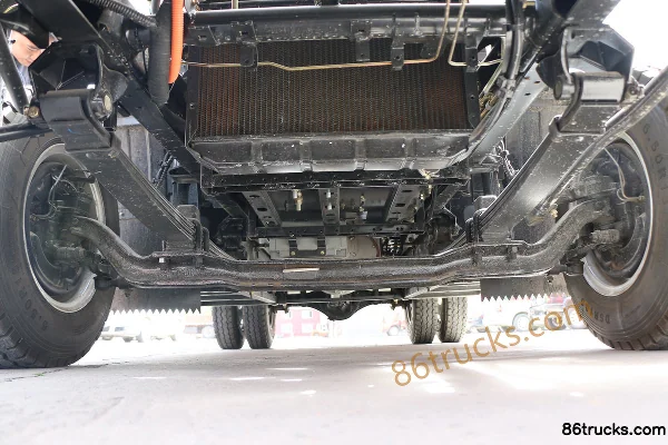 FAW Jiefang J6F 3.75m single-row pure electric van light truck 120kWh 4X2(6 wheels) Chassis (2) | 86Trucks