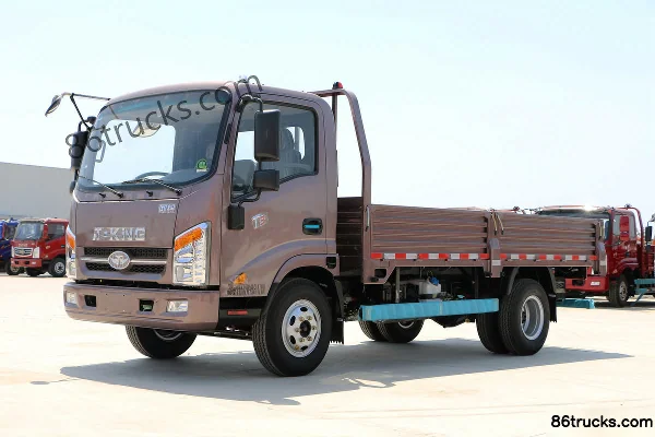 Tangjun Ouling T3 Series 117hp 4X2(6 wheels) 4.15m Single Row Flatbed Light Truck Exterior (3) | 86Trucks
