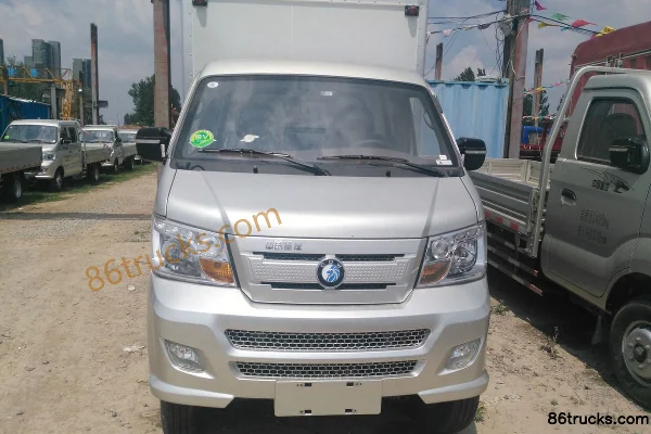 Sinotruk Wangpai W1 2,2 L 112 ch 4X2(6 roues) essence/GNC 3,5 m cabine simple fourgon micro camion Extérieur (2) | 86Trucks