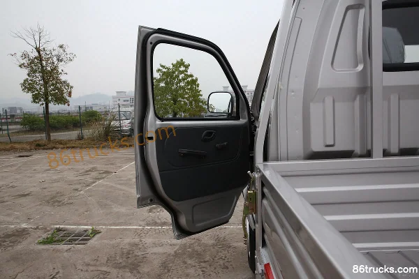 Changan Kuayue New Leopard II 1.5L 112hp 4X2(6 wheels) 3.2m single-row flatbed mini truck Body (2) | 86Trucks