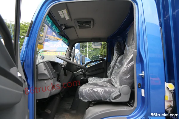 JAC Shuailing H415 160hp 4X2(6 wheels) 5.5m Single Row Van Cargo Truck Cab (1) | 86Trucks