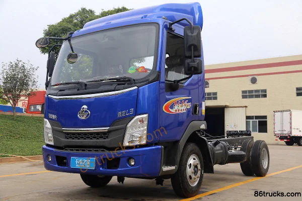 Dongfeng Liuqi Chenglong L3 180hp 4X2(6 wheels) Light Truck Exterior (3) | 86Trucks