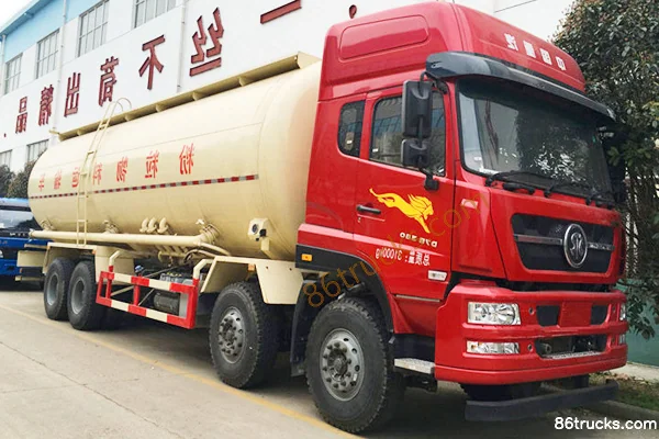 Chengliwei Chengliwei Sinotruk chassis powder tank truck