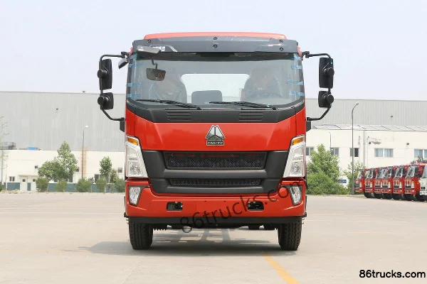 Sinotruk HOWO G5X Medium Truck Standard Load 210hp 4X2(6 wheels) 5.75m Half-Cab Van Truck Exterior (2) | 86Trucks