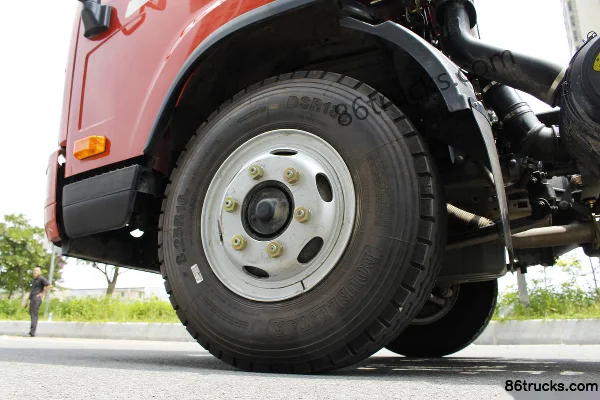 FAW Jiefang J6F 160 ch 4X2(6 roues) châssis camion porteur cabine simple 4,21 m (1) | 86Trucks
