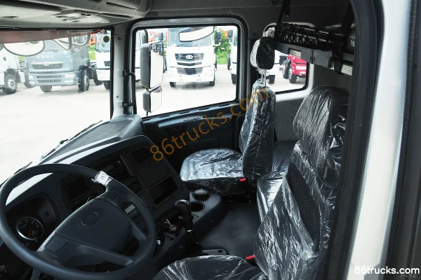 Hualing Hanma H6 Heavy Truck Standard Load Edition 350 hp 6X2(8 wheels) LNG Tractor Truck Cab (1) | 86Trucks
