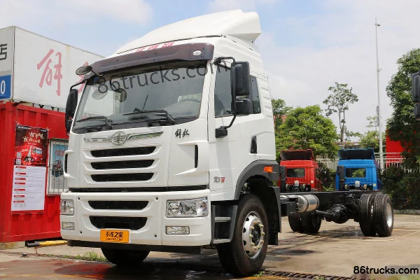 FAW Jiefang Qingdao Long VH Medium Truck 220hp 4X2(6 wheels) 7.2m Van Cargo Truck (China VI) Exterior (3) | 86Trucks